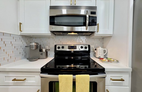 Baristo Condo | Casa Ramon - Stylish 2 Bed 2 Bath, Patio, Resort Amenities