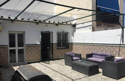 Cerro del Aguila House | CASA REFORMADA CON TERRAZA/WIFI/AIRE ACONDICIONADO