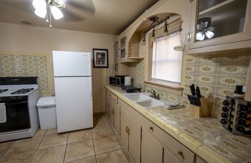 West Old Town House | Casa Rio - Adorable Albuquerque Home in Old Town