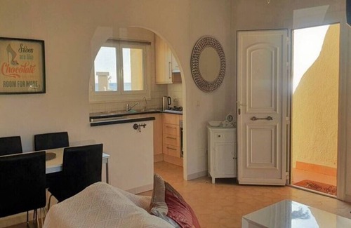 Vista de los Angeles-Rumina Apartment | Casa Rio - Beach front Apartment