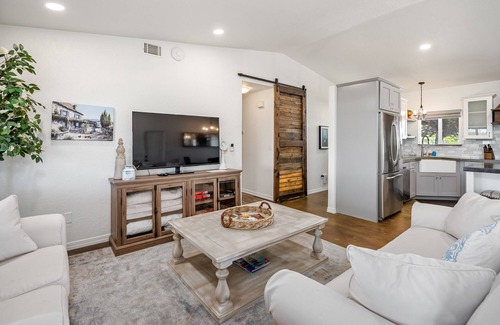 Paso Robles House | Casa Robles -BBQ, Spa and Firepit!