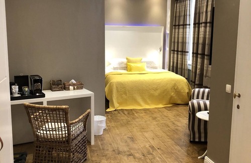 Historical Center Bruges Bed & Breakfast | Casa Romantico