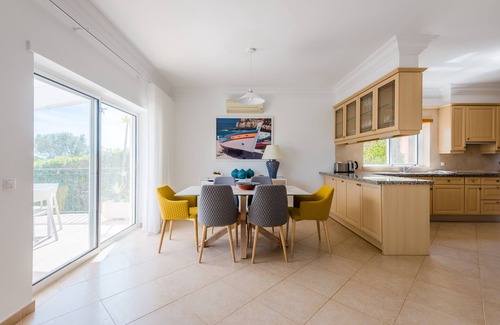 Funchal Villa | Casa Rosa at Boavista Resort