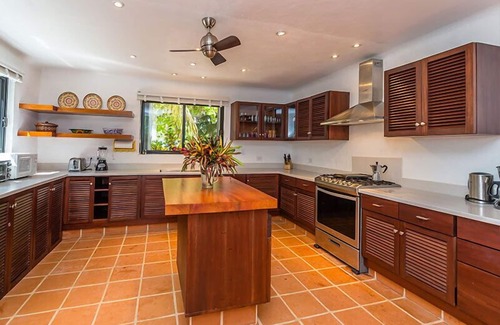 Soliman Bay Villa | Casa Rosa Crystal Sand Exquisite Beach & Pool Minutes from Tulum