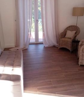 Posta Fibreno House | Casa Rosamari - su Lago di Posta Fibreno, Appartamento con camino