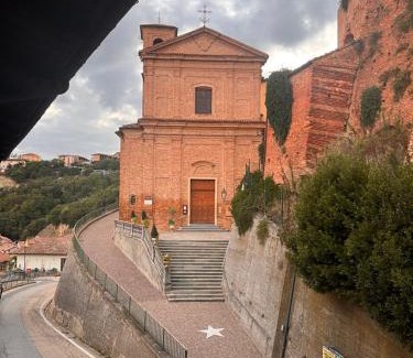 Castellinaldo House | Casa Rossa - Sweet Harmony