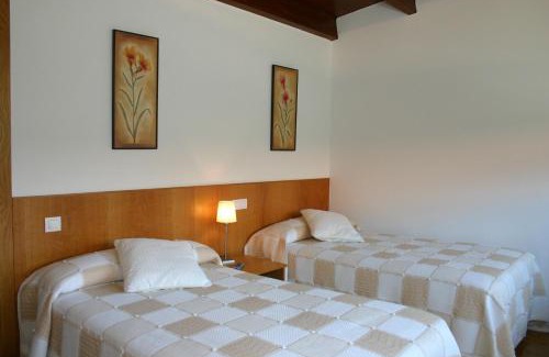 Nigoi House | Casa rural A Mimoseira