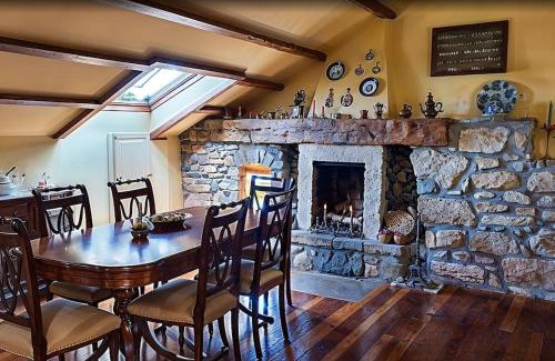 Ferrol House | Casa rural con gran finca al borde del mar