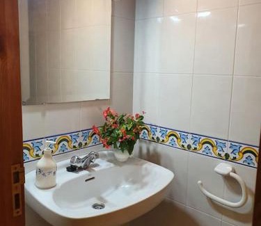 Ferrol House | Casa rural con gran finca al borde del mar