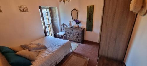 Ponteareas House | CASA RURAL DE 300 AÑOS CON SILENCIO y TRANQUILIDAD