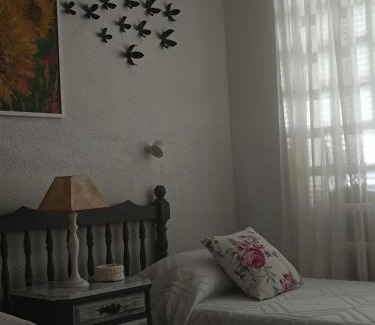 Caudete de las Fuentes House | CASA RURAL ALEGRÍA