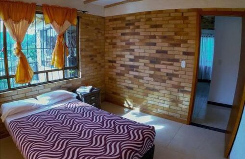 Ubate House | Casa rural frente a pista de BMX