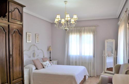 Fernan Caballero House | Casa Rural Villa Herrera
