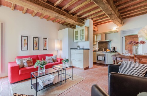 Capannori Apartment | Casa Santo, a sweet country apartment with pool on the hills of Lucca