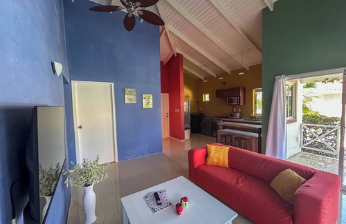 Piscadera House | Casa Serena: Comfortable stay in Piscadera - close to beach and city