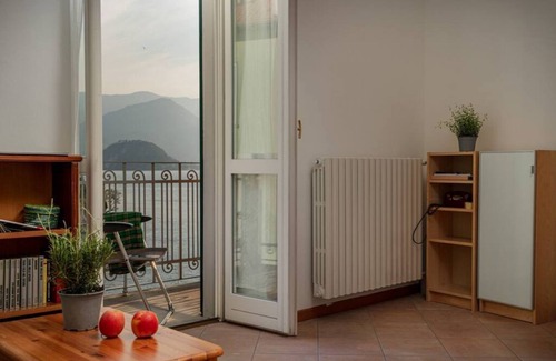 Varenna Apartment | Casa Sole with lake view