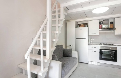 San Teodoro City Centre House | "Casa Solidea" with A/C & Private Garden