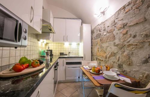 Melide House | Casa Tamè - Happy Rentals