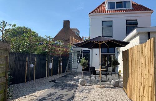 Den Burg House | Casa TX21