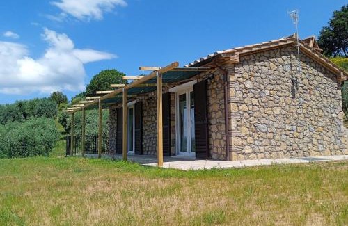 Semproniano House | Casa vacanze in pietra Il Nibbio Reale