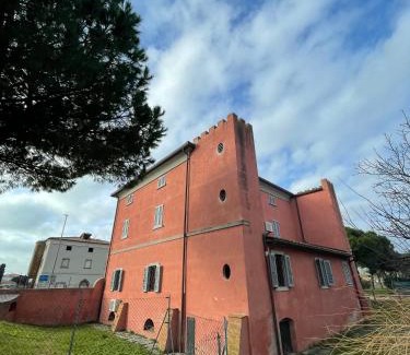 Vada Apartment | Casa vacanze Le due torri