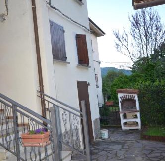 Castel di Casio Apartment | Casa Vacanze Mingos Lodio di Là