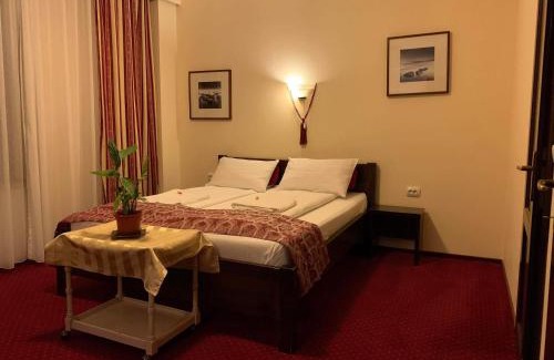 Historic Center House | Casa Veche