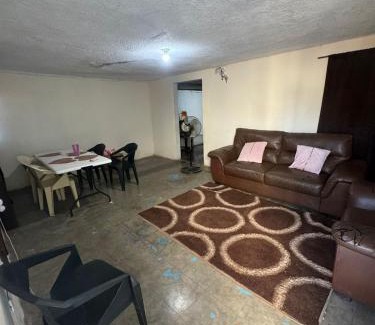 Culiacan House | Casa veranos nocturnos
