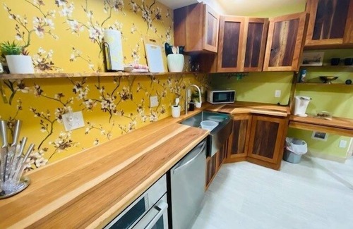 Grove House | Casa Verde near Downtown-3BR