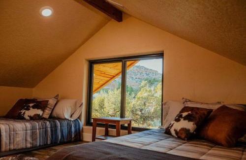 Kanab House | Casa Vermillion Modern Kanab Family Cabin Red Rock Views Near Zion