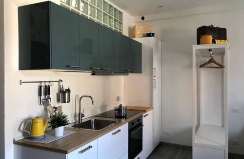 Longa Apartment | Casa Vetrai Overlook Canal in Murano - Venice