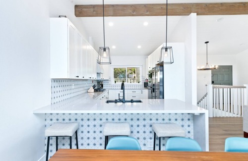 East Bluff House | Casa Vista - Amazing views, hot tub and patio.