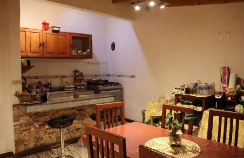 La Capilla House | Casa yuyu