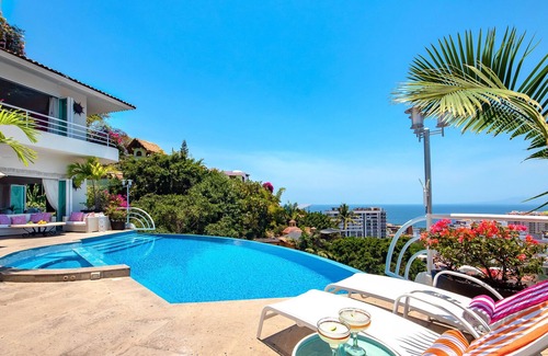 Alta Vista Villa | Casa Yvonneka 13BR in Puerto Vallarta by Personal Villas - Breathtaking Tranquil