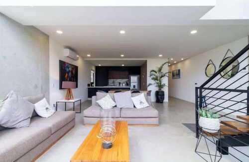 Zapopan House | Casa Zara Summary: La