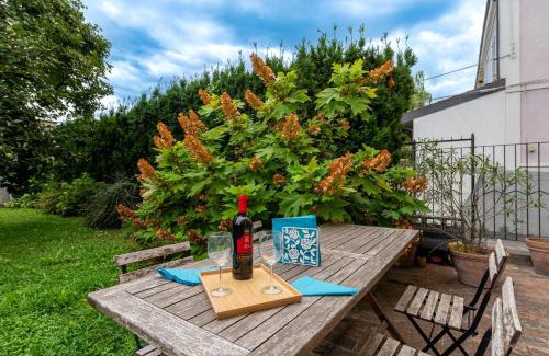 Oltretorrente Apartment | CASA60