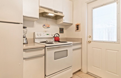 The Meadows House | ~ CASABLANCA ~ Fabulous home w/private pool/parking, in a quiet location.