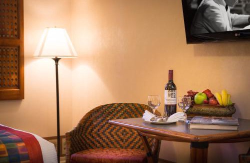 Theater District Hotel | Casablanca Hotel by Library Hotel Collection