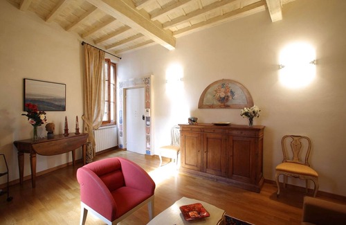 Duomo Apartment | CasaCaterina, in the Heart of the Old Center of Florence