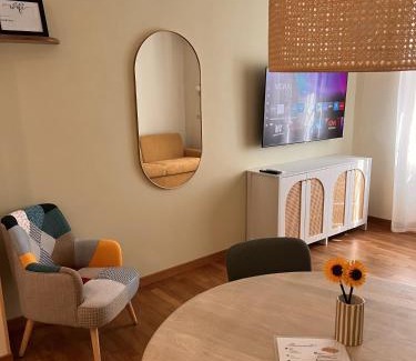 Ostiense House | CasaCoco 4 fermate da Colosseo con posto auto privato