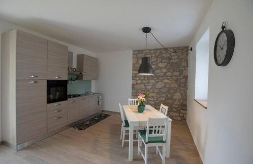 Angera Apartment | CasaDolceCasa il tuo rifugio tra lago e natura