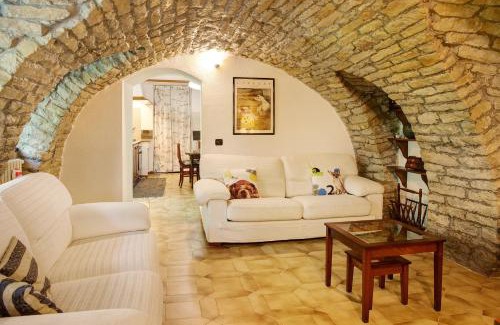 Cassinasco Apartment | Casafiò Grotta