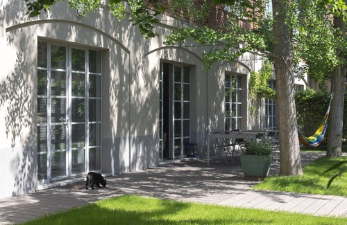 San Cristoforo Sul Naviglio Apartment | CASAGINKO - Cozy loft with garden in Milano nnn