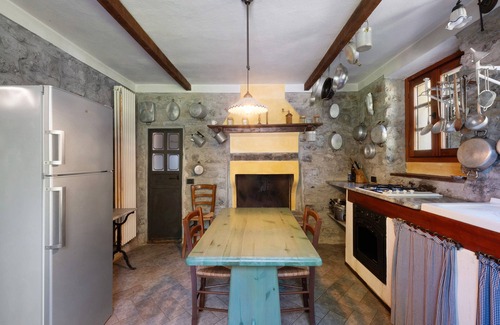 Bene Lario Apartment | Casale La Selva Cottage Grande with Shared Pool, Garden & Wi-Fi