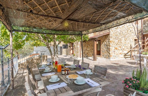 Castel del Piano Villa | CASALE MONTEGIOVI 6, Emma Villas