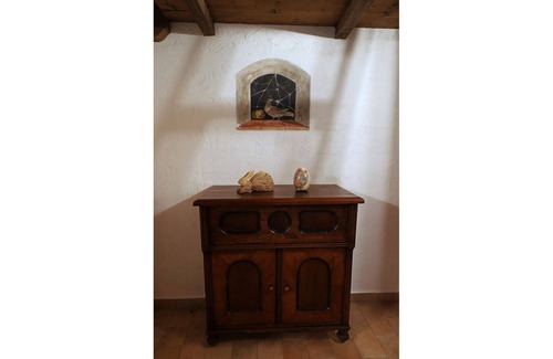 Panicale Villa | Casale Sole e Luna is set in a panoramic position in the beautiful green hills of Umbria, a few kilo