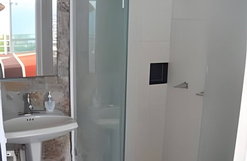 Las Playas Hotel | Casas del Agua in Acapulco with A/C