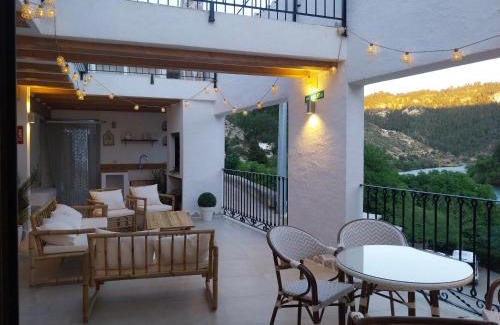 Alcala del Jucar House | Casas Lacambra 7DORMITORIOS con piscina, barbacoa y vistas espectaculares