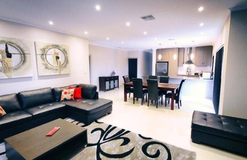 McLaren Vale Villa | Casavino Luxury Villa