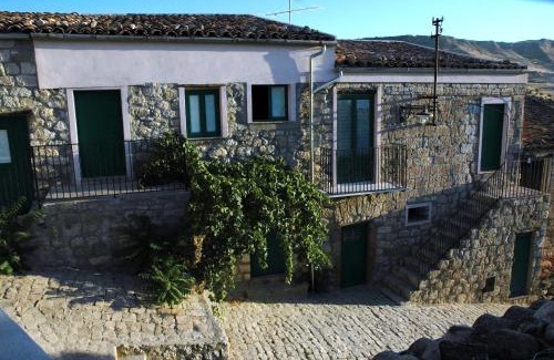 Petralia Soprana Apartment | Case Eleutheria